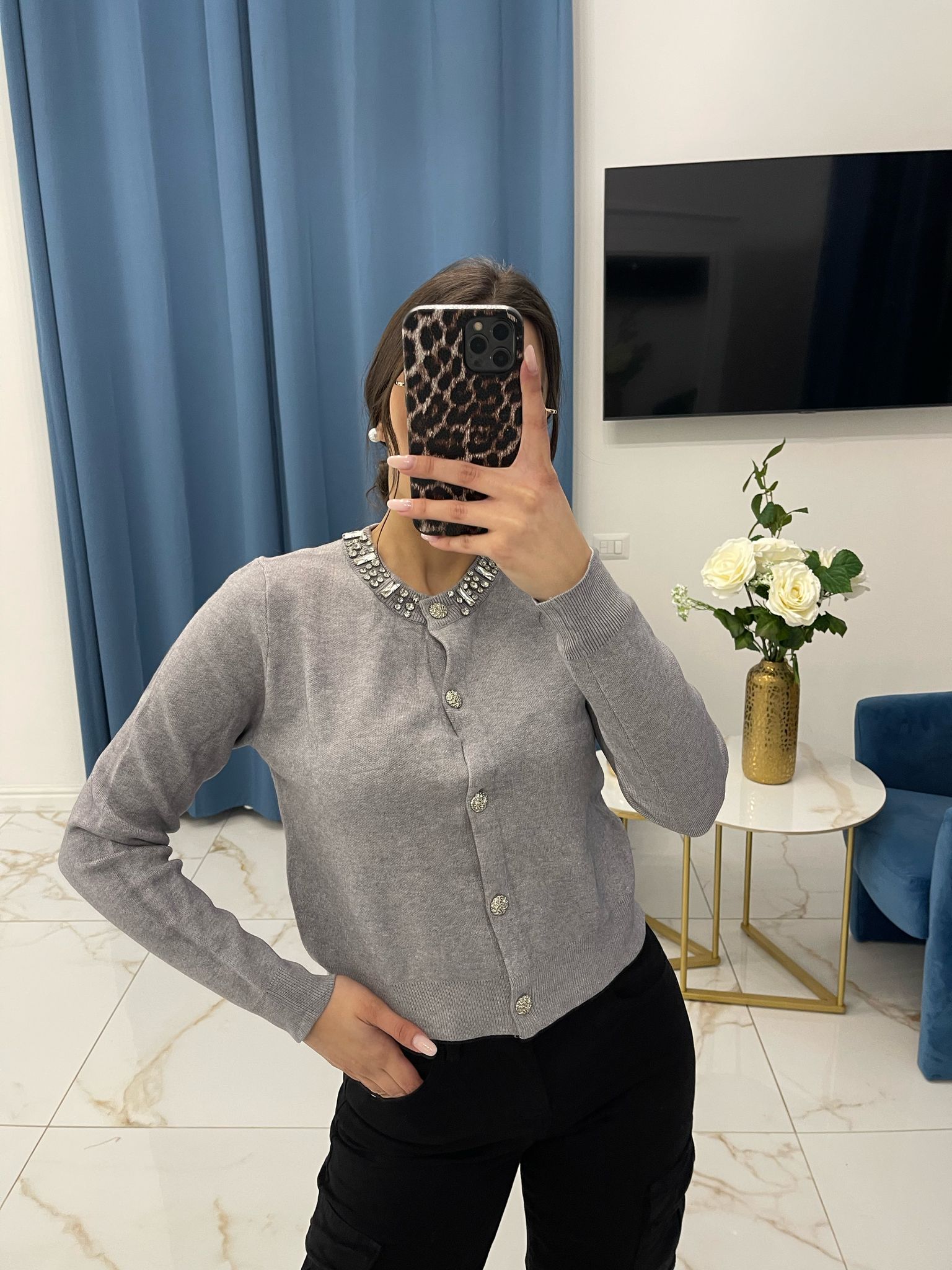 Cardigan Jewels